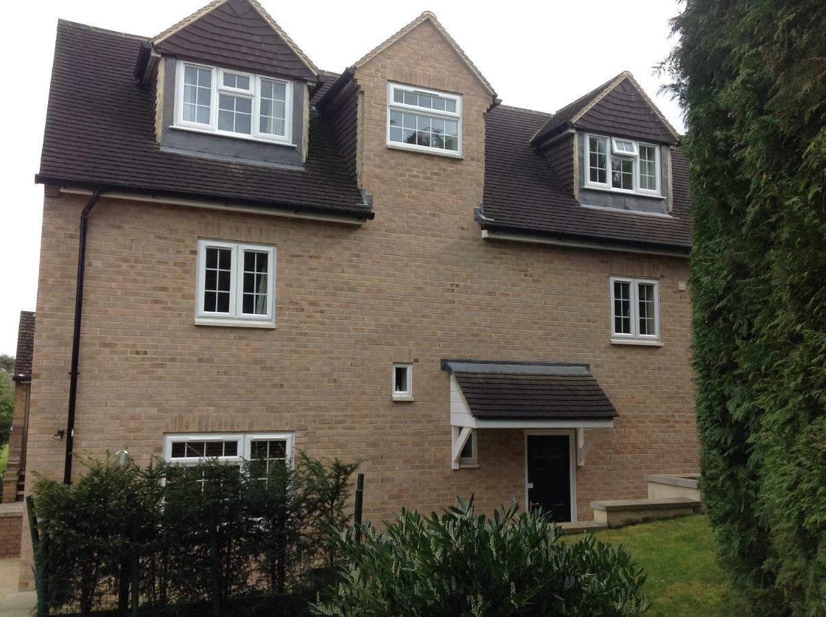 Oxford Apartments 1 Luaran gambar